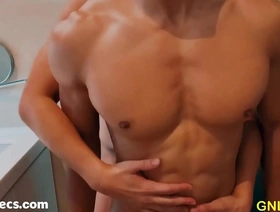 亚洲健身爱好者沉迷于自我愉悦和肌肉崇拜 chinese jubilant porn new