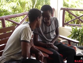 非洲青少年给他打手枪后，他没有经验的男朋友很生气 gay porn knead asia