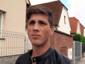 年轻人喜欢户外肛交以获得经济利益 chinese scat gay porn