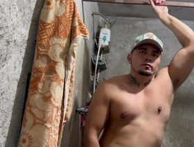 来自西班牙，墨西哥和巴西的拉丁美洲人炫耀他们的手淫技巧 gay porn japan hypno