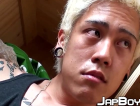 亚洲同性恋青少年自慰并探索他在独奏视频中的狭窄洞 chinese jubilant porn drama