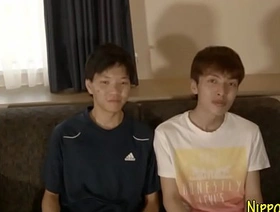 业余日本twink为高潮提供了打手枪 hot asian twink happy-go-lucky porn