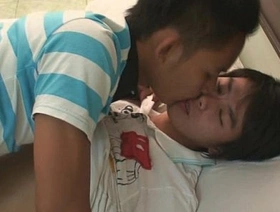 Desi Twink Joe在同性恋色情中喜欢粗暴的性爱 singapore gone gay porn