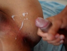 年轻的亚洲男人有着原始的性爱和暨一起 gay japan porn sex