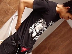 年轻的拳击手同性恋者在热视频中一起抽搐 gay chinese spanking porn