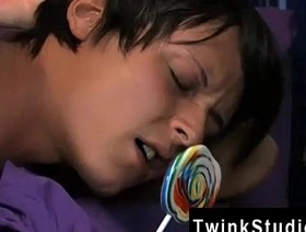 Twinkstudios与亚洲男孩一起呈现热同性恋场景 chinese new year careless porn