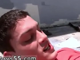 同性恋真人秀节目以公共场合的未熟悉亚洲男人为特色 japan gay teacher porn