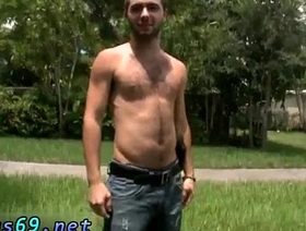 与亚洲twink和他的母亲的公共同性恋性 hot gay indian porn