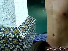 嘶哑的亚洲同性恋twinks沉迷于业余双渗透 japan big cock gay porn