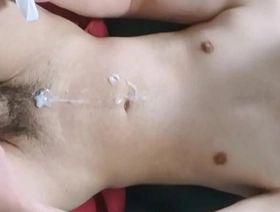 日本男孩的手淫会以令人满意的高潮结束 gay porn chinese chirrup