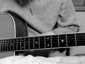 日本Twink展示了他在独奏场景中的灵活性 chinese piss happy-go-lucky porn