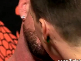 日本Twink Mitch在一部热气腾腾的同性恋电影中，带有租用A-Twink服务 gay porn korean actor