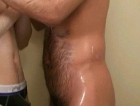 日本军人喜欢吮吸彼此的阴茎 korean corporeality solo gay porn