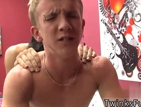 中年男子与年轻男性和动画日本emo同性恋插图进行性活动 japan gay chubby porn