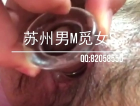 使用玻璃肛门塞进行苏州酒保的男性肛门乐趣实验 gay chinese porn videos