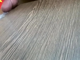 Tinh Trung的第一次品尝自己的精液 gay hot guy porn