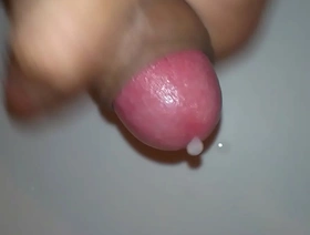 Soloboy喜欢在镜头前取悦自己 gay teen chinese porn