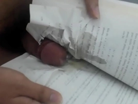 亚洲同性恋独奏手淫与爆炸性射精 korean chub uncaring porn