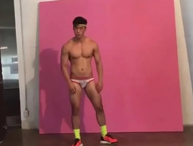亚洲同性恋怀恩（Asian Gay Wai Kin）沉迷于蒸蒸日上的性接触 gay porn japan hypno