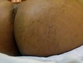 亚洲同性恋在感官视频中喜欢大屁股 hot light skin gay porn