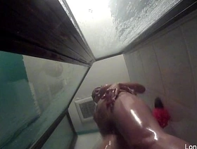 丰满的色情明星伦敦钥匙在淋浴中愉悦 chinese twink gay porn