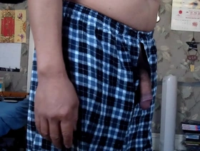 亚洲同性恋学士学位在独奏中找到乐趣 gay china teen porn